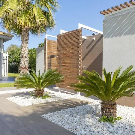 Aqua Venere Pool & Bed & Breakfast 4*