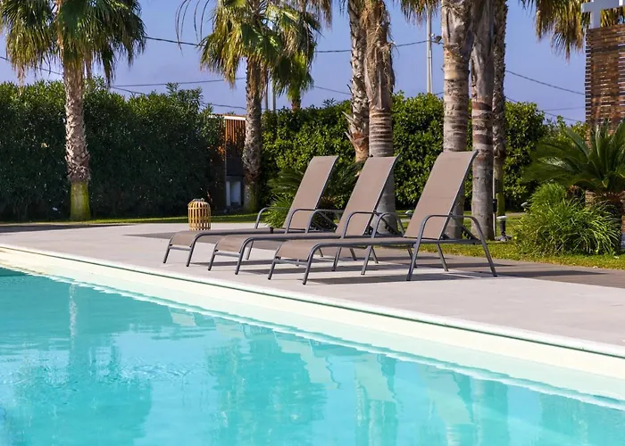 Aqua Venere Pool & Marsala