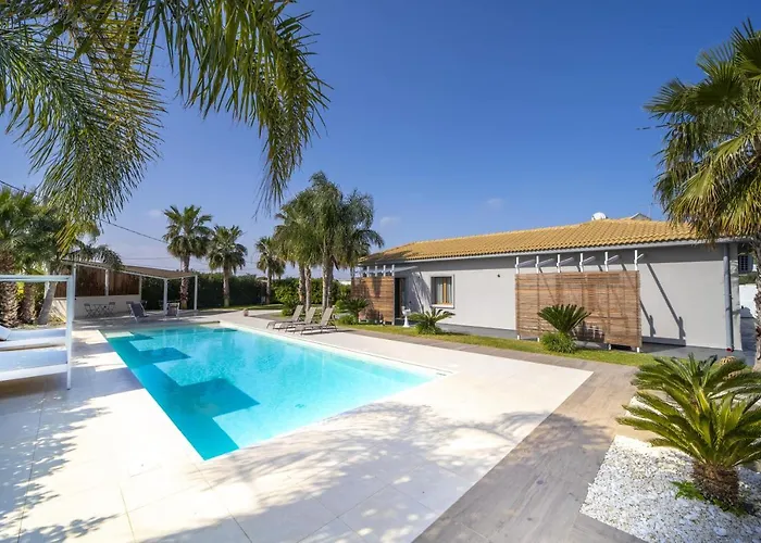 Aqua Venere Pool & לינה וארוחת בוקר