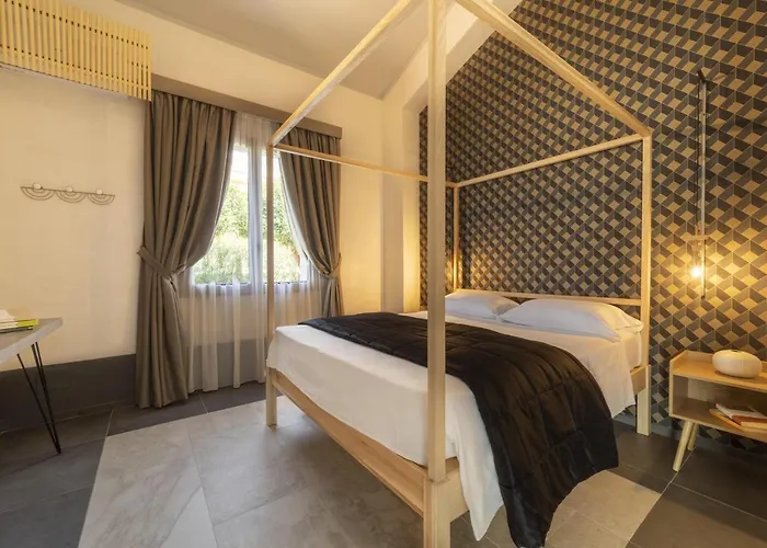 Aqua Venere Pool & לינה וארוחת בוקר מרסאלה