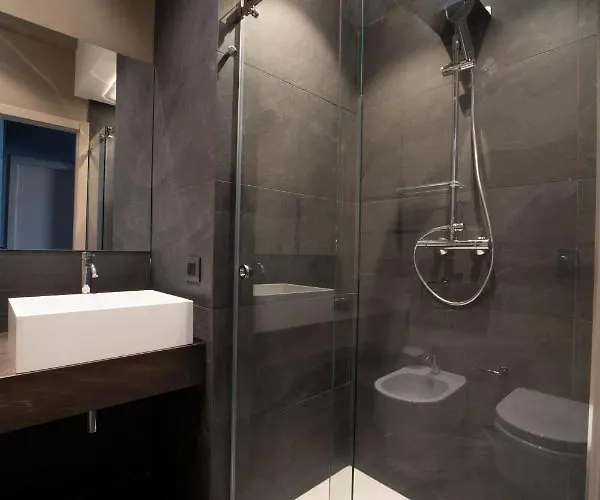 לינה וארוחת בוקר Aqua Venere Pool &