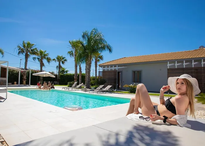 Aqua Venere Pool & לינה וארוחת בוקר