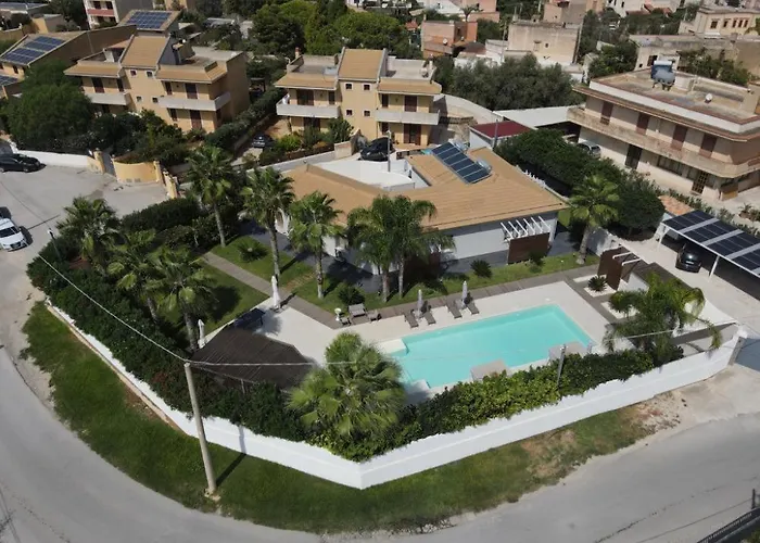 Aqua Venere Pool & 4* מרסאלה