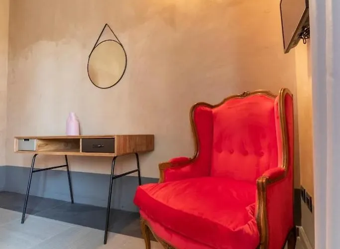 לינה וארוחת בוקר Aqua Venere Pool & 4*