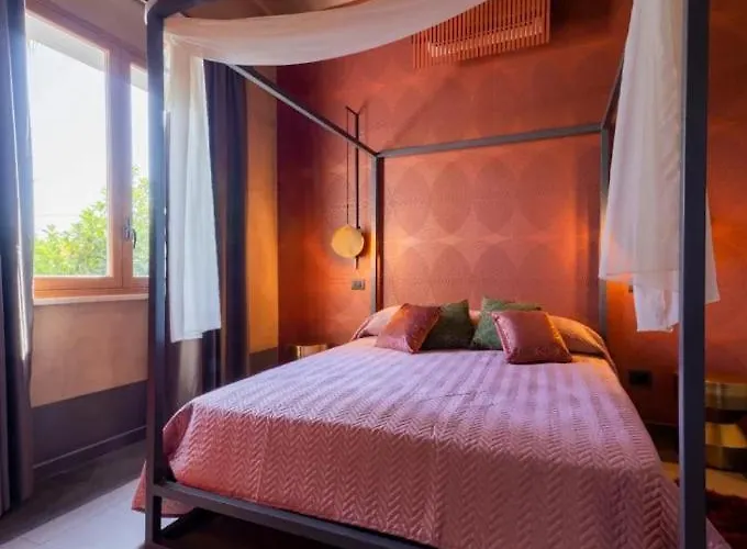 Aqua Venere Pool & לינה וארוחת בוקר